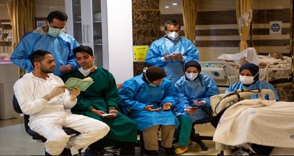بالصور.. مراسم إحياء ليلة القدر الأولى في قسم مرضى كورونا باحدى مستشفيات طهران 