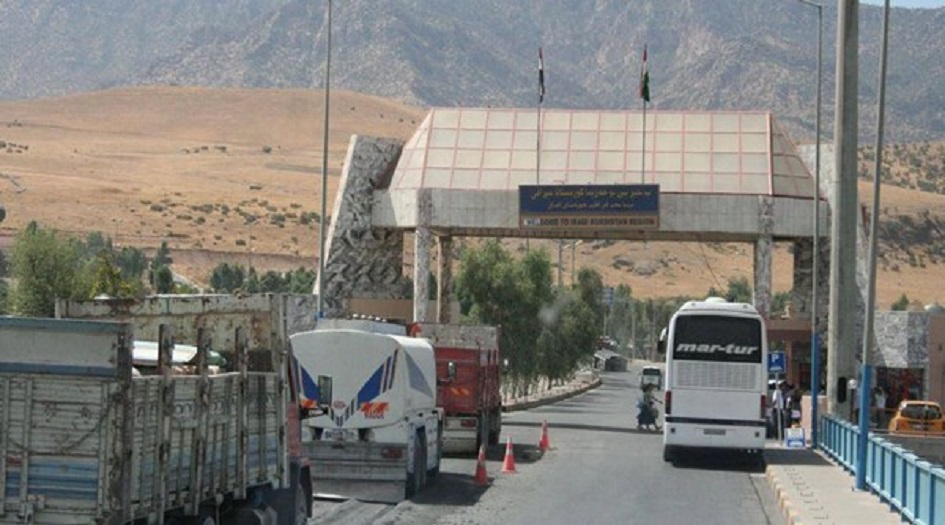 تصدير السلع الايرانية للعراق عبر 2000 شاحنة يوميا