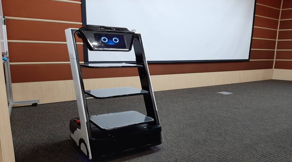 الروبوت الطبي الايراني "كيوان لايف بات" يدخل نطاق الخدمة