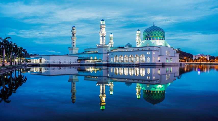 مسجد کوتاکینابالو ، از مساجد معروف و زیبای کشور مالزی+عکس