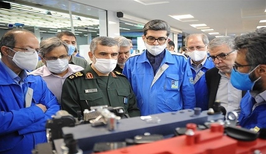 العميد حاجي زاده: لا توجد قيود في نقل التقنية الدفاعية الى قطاع صناعة السيارات