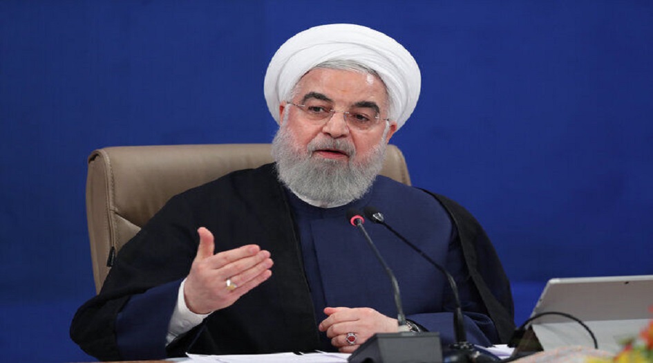 الرئيس روحاني : الشعب الايراني اركع امريكا بوحدته وتلاحمه