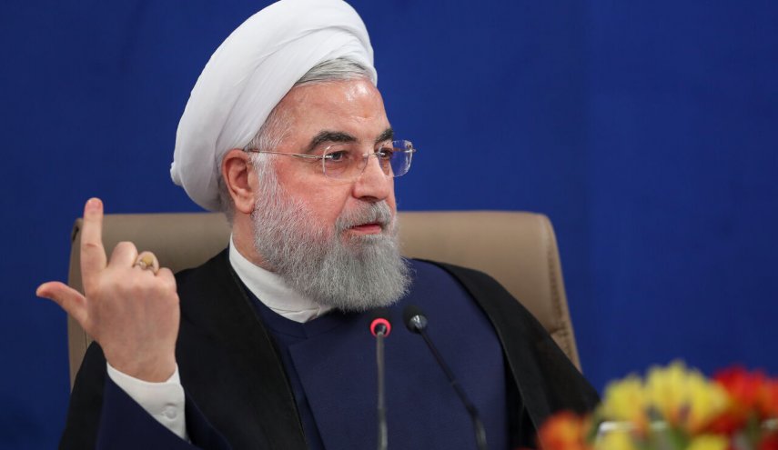 الرئيس روحاني: تداعيات الحظر الظالم عرقل انتقال العملة الصعبة الى البلاد