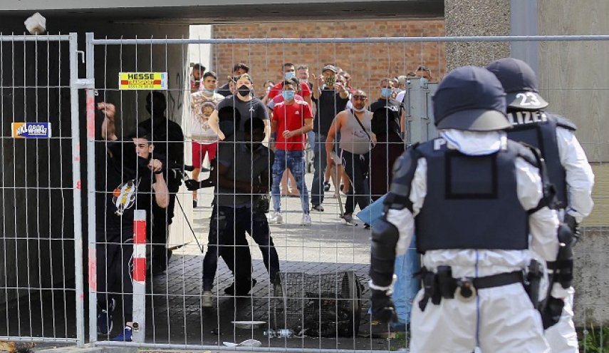 إصابة أفراد من "الشرطة الألمانية" في أحداث شغب!