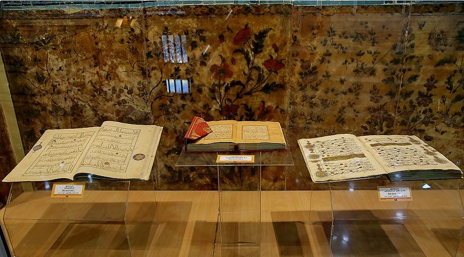 بالصور.. متحف عتبة السيدة معصومة(س) يحتفظ بكنوز المخطوطات القرآنية
