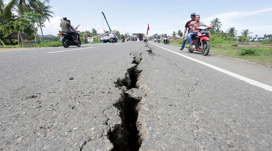زلزال بقوة 6.7 درجاة على مقياس ريختر يضرب قبالة سواحل إندونيسيا
