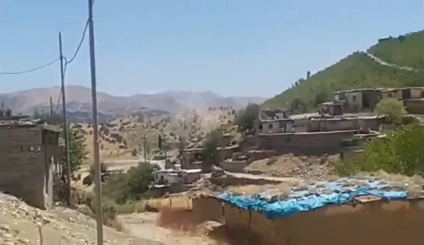  بالفيديو.. لحظة قصف إحدى قرى السليمانية من قبل طائرة مجهولة 