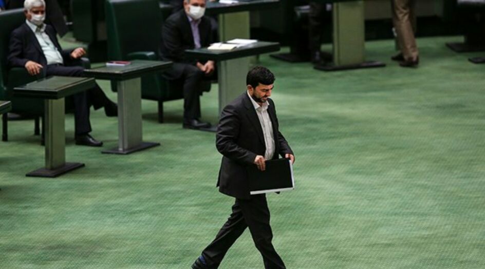 البرلمان الايراني يرفض منح الثقة لوزير التجارة والصناعة المقترح