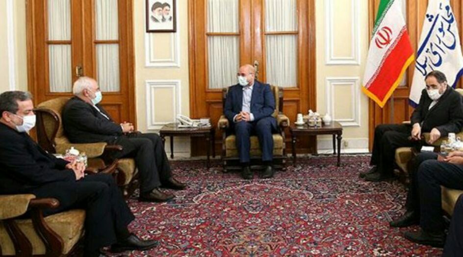 البرلمان الايراني يبدي استعداده لتأسيس "وزارة الخارجية والتجارة الدولية"