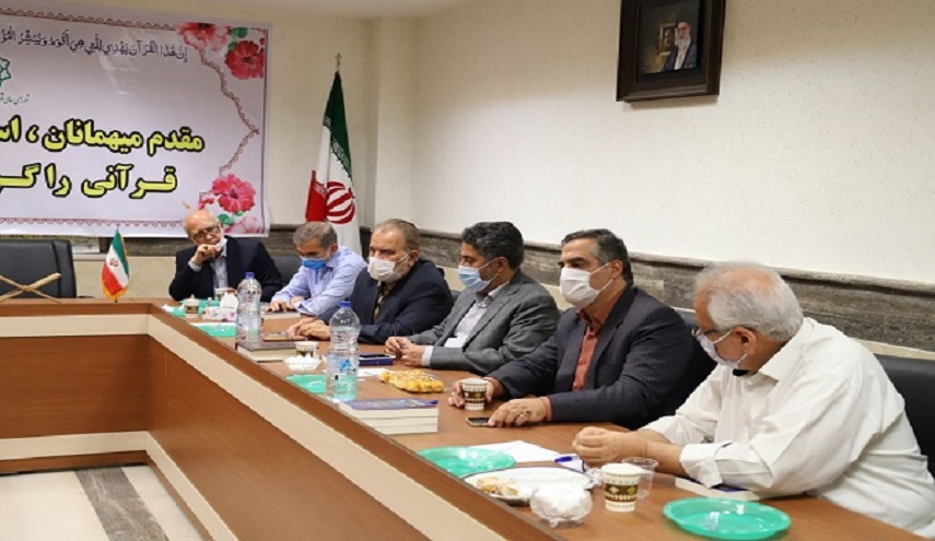 عقد ندوة تشاورية للمسئولين القرآنيين في إيران