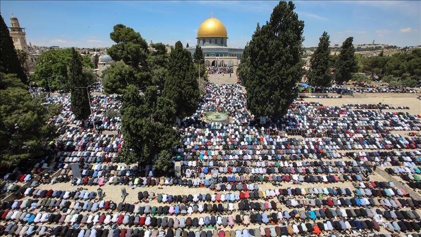 مفتي القدس يفتي بحرمان الإماراتيين من الصلاة في المسجد الأقصى