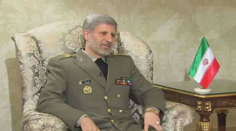 وزير الدفاع الإيراني يصل موسكو