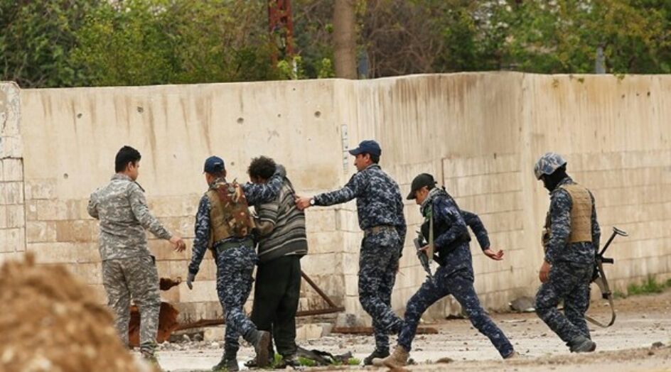 العراق..القبض على ثلاثة "دواعش" بينهم هارب من سجن "بوكا"