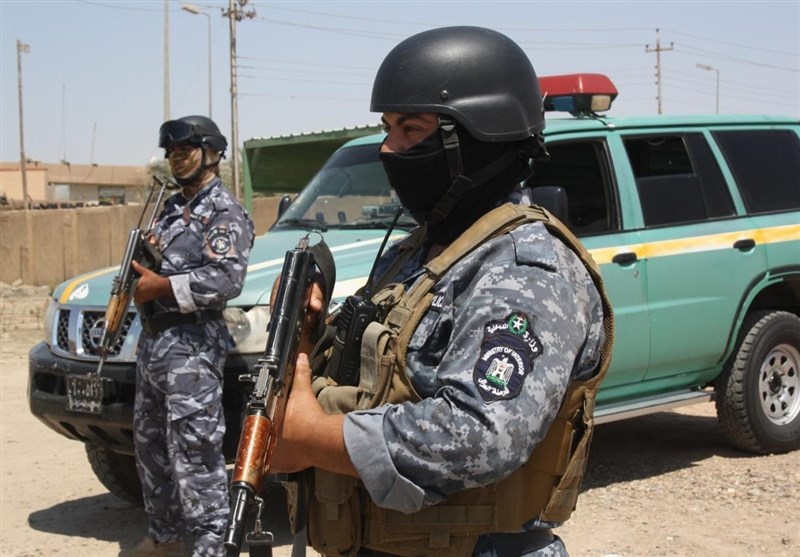 بالصور.. الشرطة العراقية تلقي القبض على 6 دواعش بالموصل