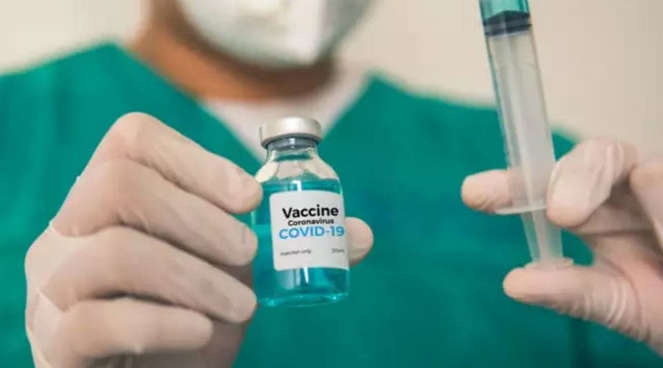 بريطانيا تستأنف التجارب السريرية للقاح كورونا 