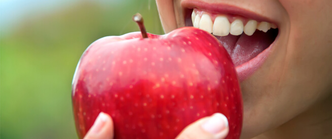 تناول التفاح على الريق وهذا ما سيحدث لجسمك!