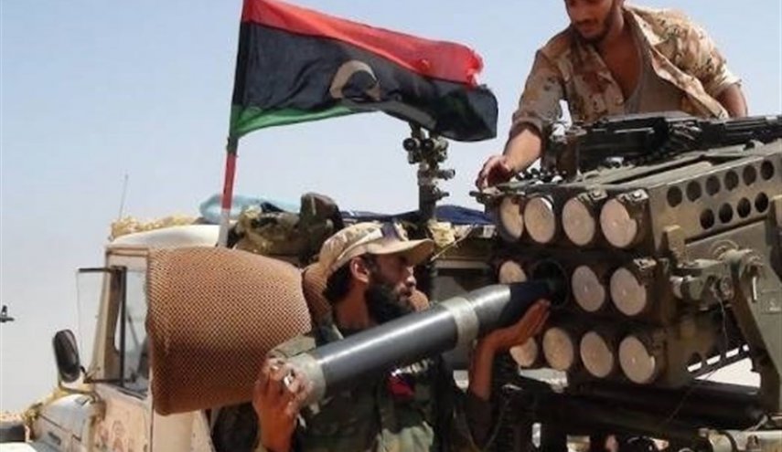 گاردین: ترکیه و امارات تحریم تسلیحاتی لیبی را فاحش نقض می کنند