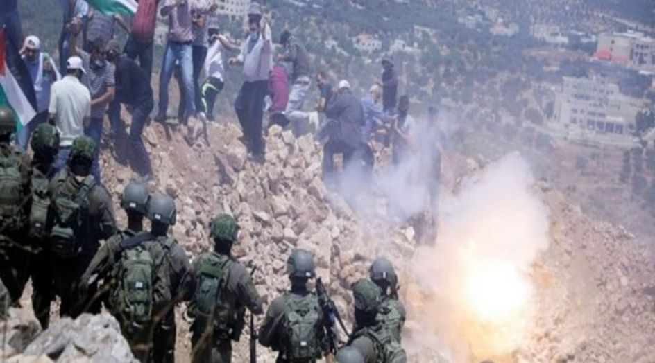 عشرات الإصابات بالغاز خلال قمع الجيش الإسرائيلي لمهرجان ضد التطبيع في شمال القدس