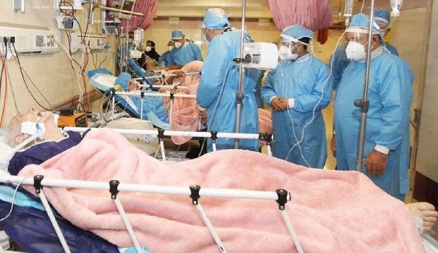 نواب ايرانيون يقومون بعيادة مرضى كورونا