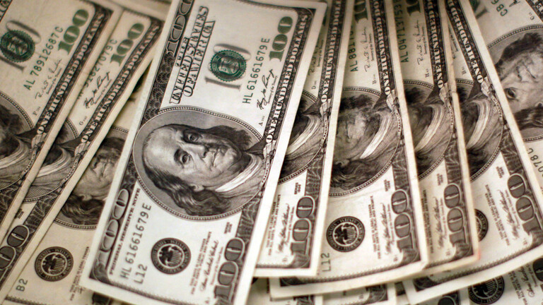 ماذا حدث اليوم لسعر صرف الدولار مقابل الدينار العراقي؟