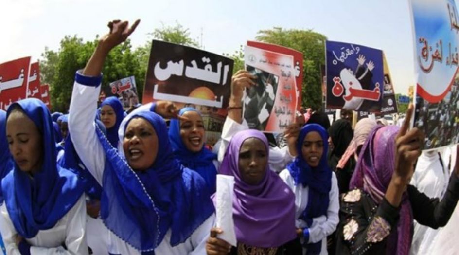 سودانيون يتظاهرون ضد التطبيع: لا صلح مع الكيان الصهيوني
