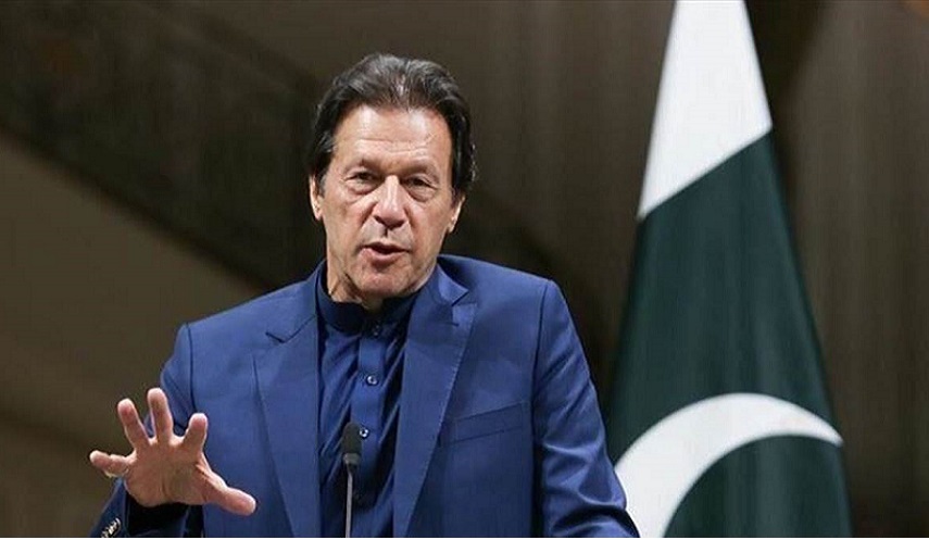رئيس الوزراء الباكستاني:  ماكرون هاجم الإسلام بدفاعه عن الإهانة للمسلمين 