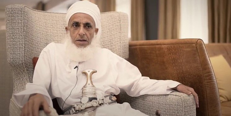 مفتی عُمان: مسلمانان سرمایه‌های خود را از مراکز فرانسوی خارج کنند