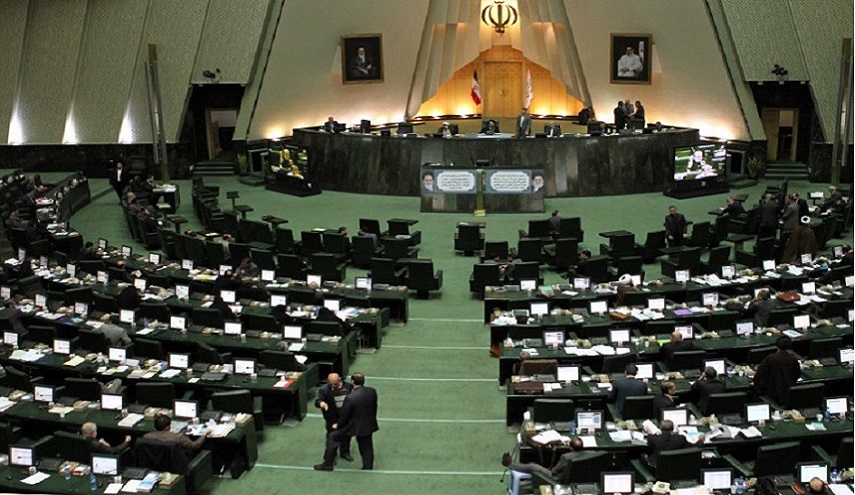 ممثلو الاقليات الدينية في البرلمان الايراني ينددون بتصريحات ماكرون المسيئة للنبي (ص)