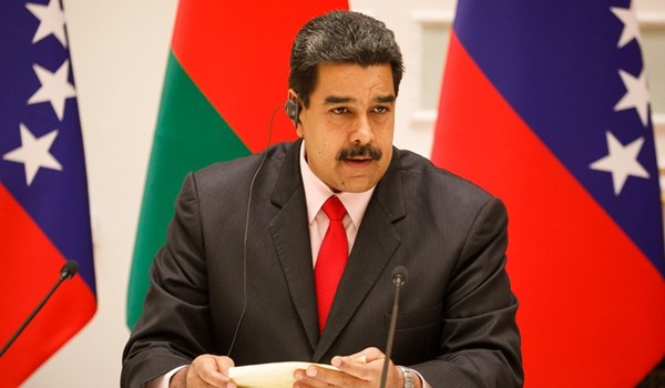 مادورو: زيارة ظريف تأكيد لروح العلاقات الاستراتيجية بين إيران وفنزويلا