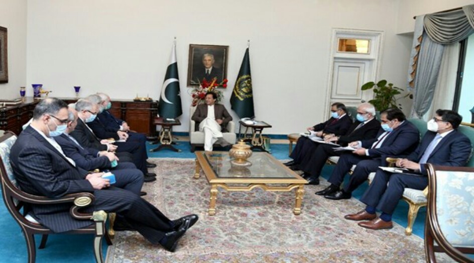 عمران خان: لتعزيز العلاقات التجارية بين طهران واسلام اباد