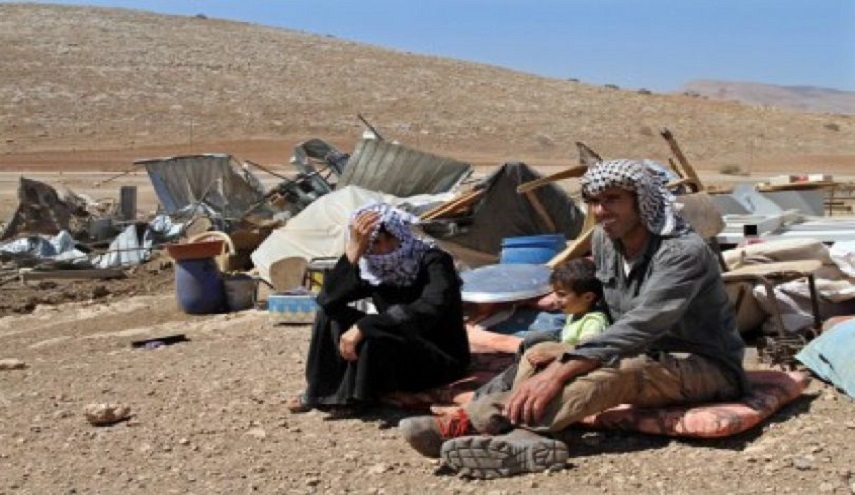 الاحتلال الصهيوني يطرد 10 عائلات فلسطينية من مساكنهم في الأغوار
