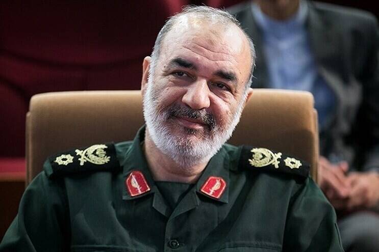 قائد حرس الثورة الاسلامية يتفقد مشاريع مقرخاتم الأنبياء(ص) في أهواز