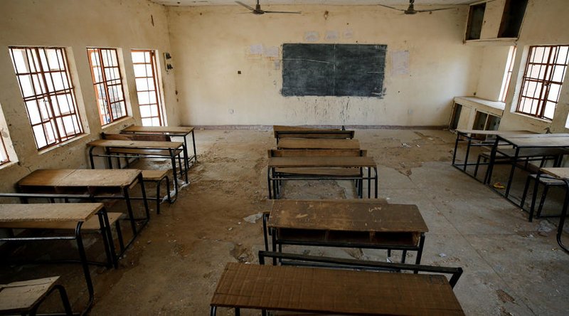 عصابات مسلحة تهاجم مدرسة ثانوية في نيجيريا وتختطف الطلاب