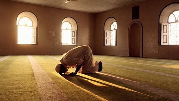 چگونه از قضا شدن نماز صبح جلوگیری کنیم؟