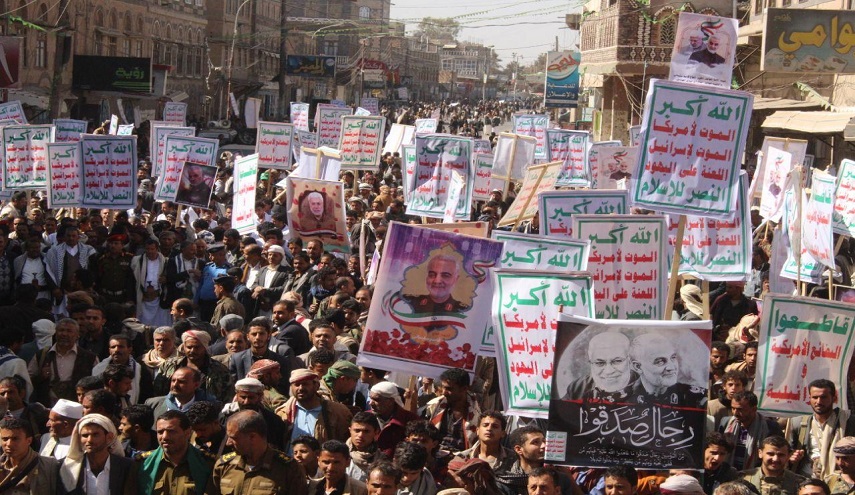 مسيرة يمنية حاشدة تستذكر استشهاد قادة النصر + صور