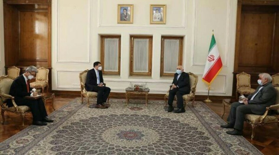 ظريف: يجب إزالة العقبات أمام حصول ايران على ارصدتها المالية على وجه السرعة