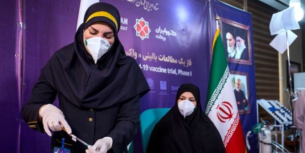 تزریق دومین دوز واکسن ایرانی کرونا به 3 داوطلب 