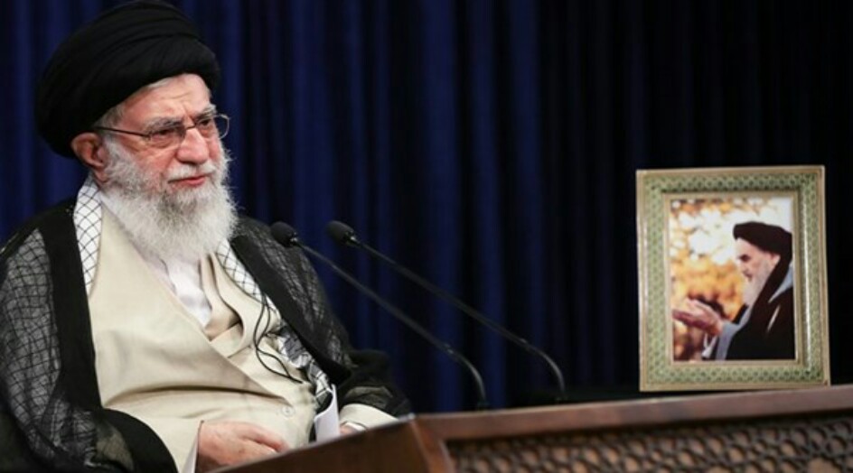 قائد الثورة الاسلامية يعزّي برحيل اية الله نظري خادم الشريعة(رض)