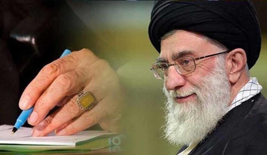 قائد الثورة الاسلامية يعفو عن نحو 4 آلاف سجين