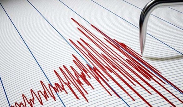 زلزال بقوة 5 درجات يضرب جنوب شرق ايران