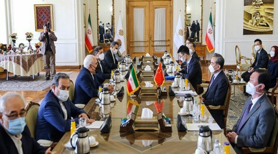 ظريف: رفع الحظر عن إيران بامكانه أن يمهد الارضية للتنفيذ الكامل للاتفاق النووي