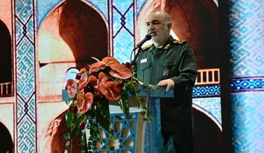 قائد حرس الثورة: لم يعد العدو يحلم بالحرب مع ايران