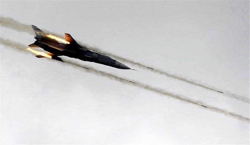 الطيران السوري والروسي ينفذان هجوما ناريا على بقايا ’داعش’