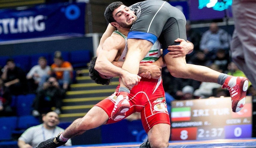 المصارعون الايرانيون يتأهلون الى نهائيات بطولة آسيا للمصارعة الحرة