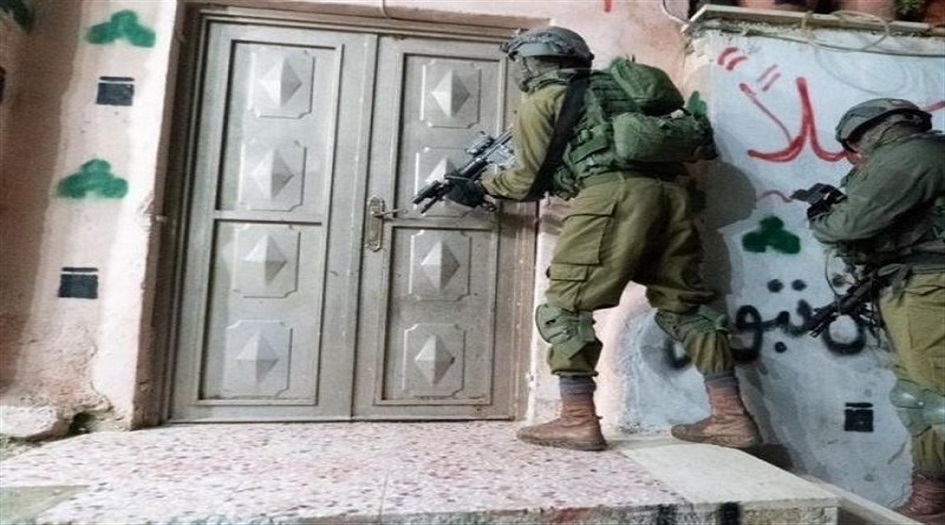 الكيان الصهيوني يعتقل قيادياً من حماس في طولكرم
