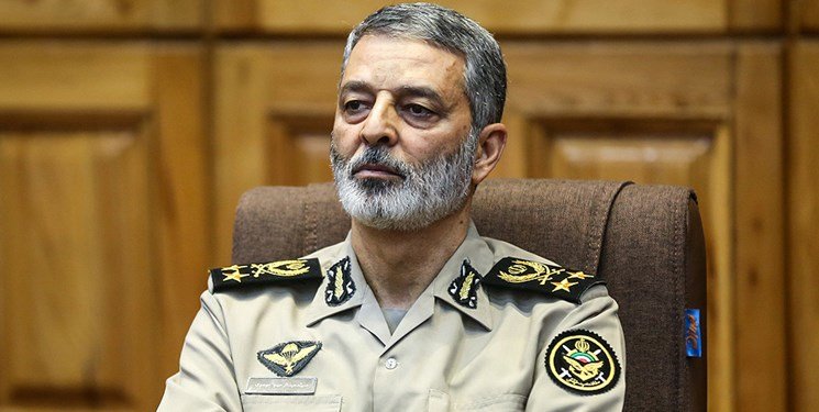 سرلشکر موسوی: ارتش تحت رهبری‌های مدبرانه فرماندهی معظم کل قوا در صحنه حاضر است