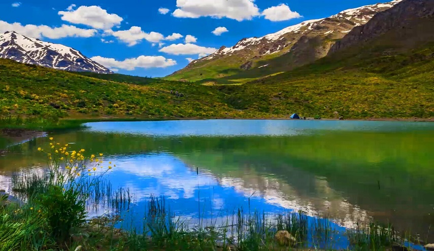 جمال الطبيعة في بحيرة كوه غل بجنوب غرب ايران