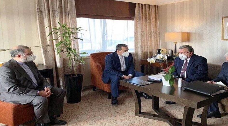 عراقجي يلتقي رئيس الوفد الروسي على هامش محادثات فيينا