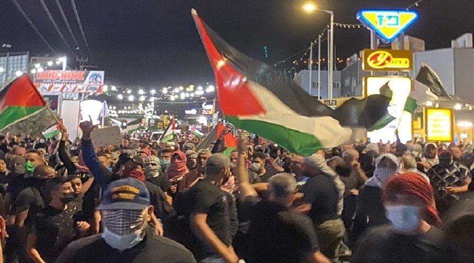 بدء مظاهرات حاشدة في مدن الضفة الغربية تضامناً مع القدس والاقصى وغزة