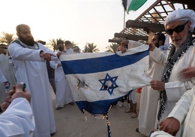 معترضان کویتی ، پرچم رژیم صهیونیستی را آتش زدند